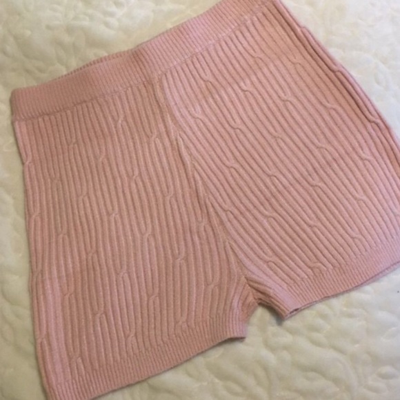 [Sold] Nasty Gal Pink Cable knit Top and Shorts Loungeset - Picture 9 of 9